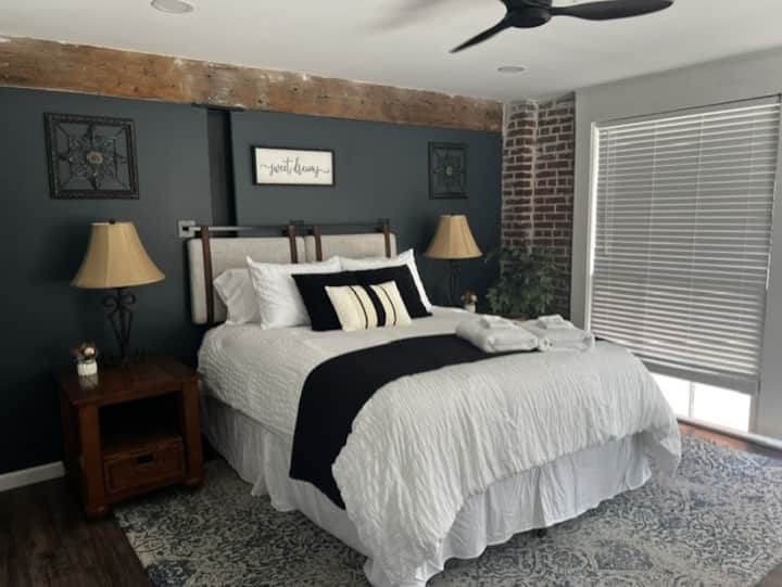 Bright living room walking distance to Busch Stadium